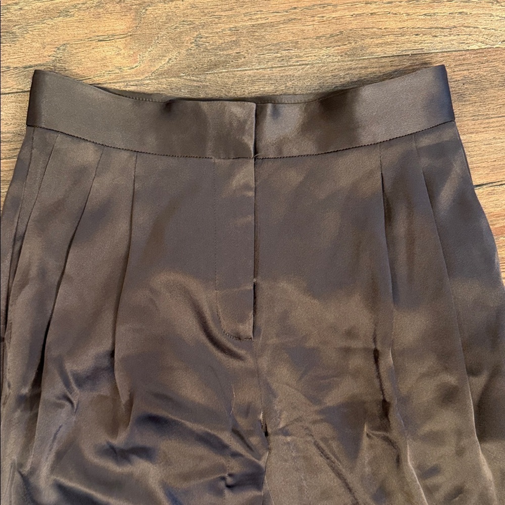 Aritzia Babaton Vogue Pants in brown. Women’s size 0 - Picture 2 of 6